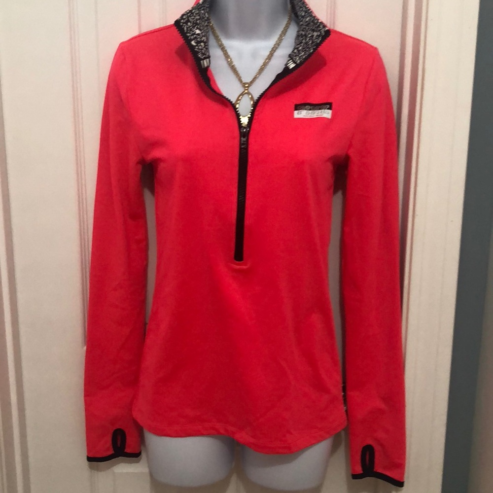 Pink victory secret shirt